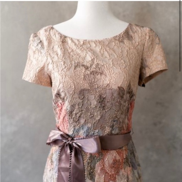 Beholden Floral Maxi Dress - Excellent condition! - Picture 5 of 12